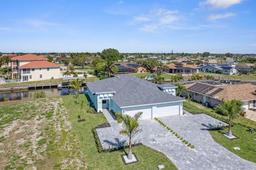Picture of 1107 SE 38 St, Cape Coral, FL 33904