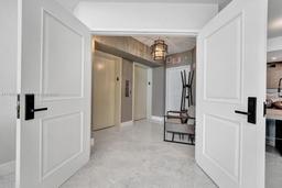 Picture of 3101 S Ocean Dr # 1704, Hollywood, FL 33019