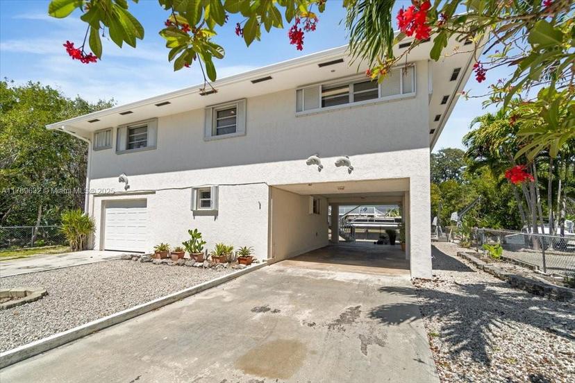 Picture of 29051 Magnolia Ln, Big Pine FL 33043