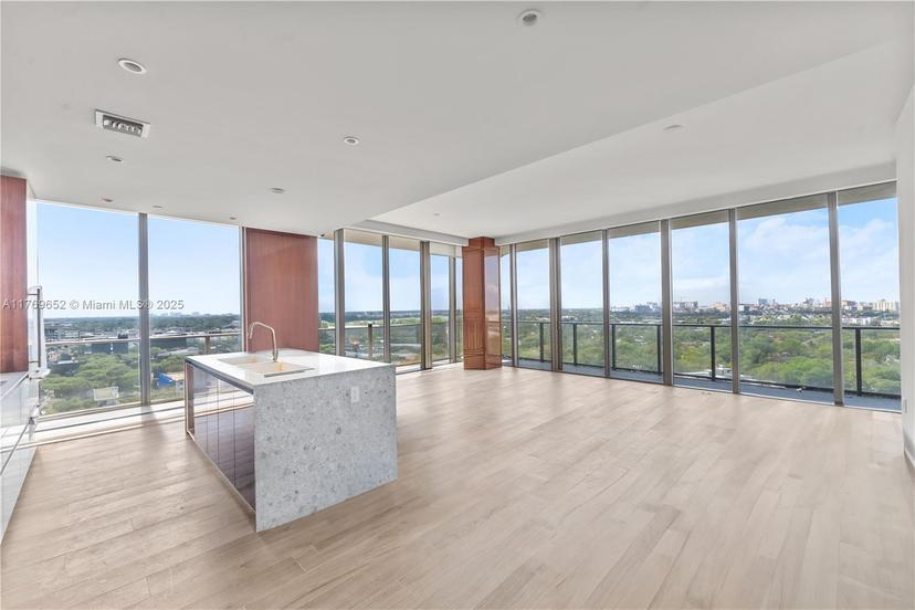 Picture of 2678 Tigertail Ave # 1201, Miami FL 33133
