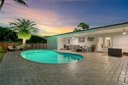 Picture of 17222 SW 88Th Ave, Palmetto Bay, FL 33157