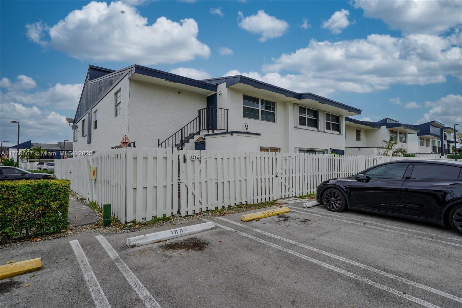 Picture of 15428 SW 85Th Ter # 189, Miami, FL 33193