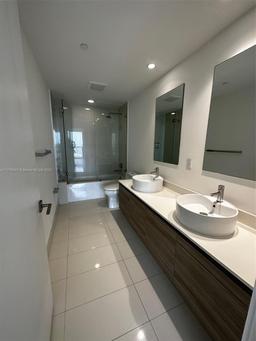 Picture of 121 NE 34Th St # 2707, Miami, FL 33137