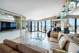 Picture of 4000 Towerside Ter, Miami, FL 33138