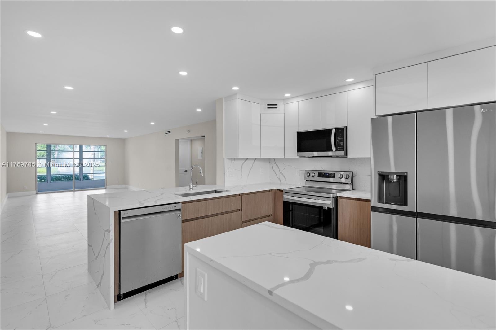Picture of 2501 Antigua Ter # F1, Coconut Creek, FL 33066