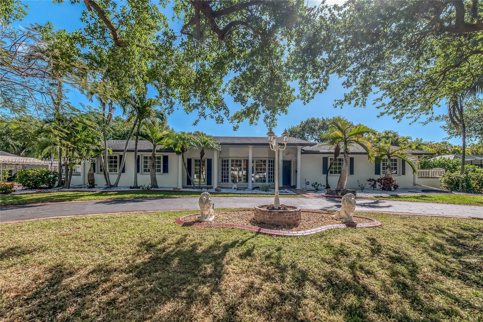 Picture of 16631 SW 81St Ave, Palmetto Bay, FL 33157
