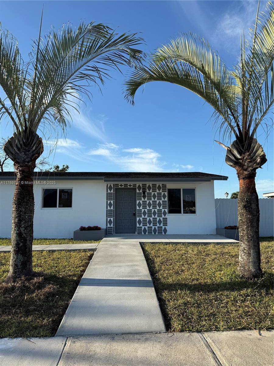 Picture of 15044 SW 304Th Ter, Homestead, FL 33033