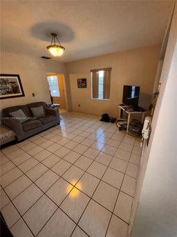 Picture of 30 E 59Th St, Hialeah, FL 33013