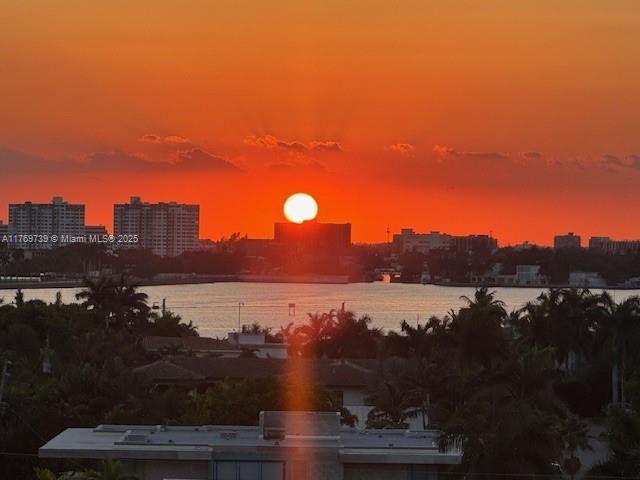 Picture of 10000 W Bay Harbor Dr, Bay Harbor Islands FL 33154
