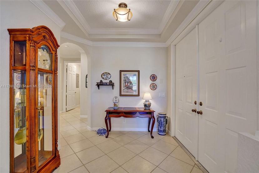 Picture of 2717 Center Ct Dr # 16, Weston FL 33332