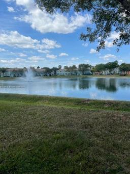 Picture of 2712 SE 15Th Pl # 148, Homestead, FL 33035