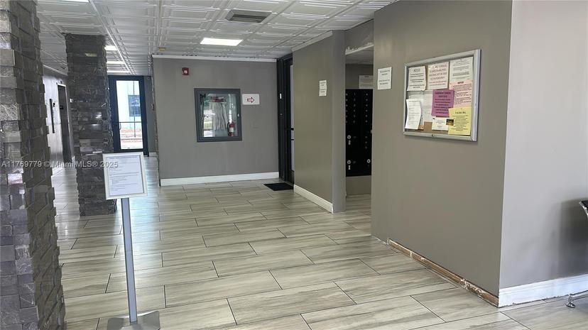 Picture of 15600 NW 7Th Ave # 801, Miami FL 33169