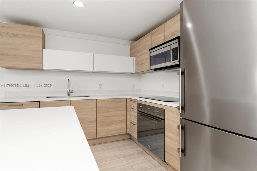 Picture of 16385 Biscayne Blvd # 1606, North Miami Beach FL 33160