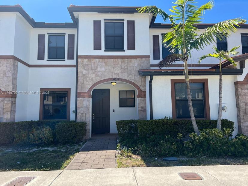 Picture of 10618 W 33Rd Way # 10618, Hialeah FL 33018