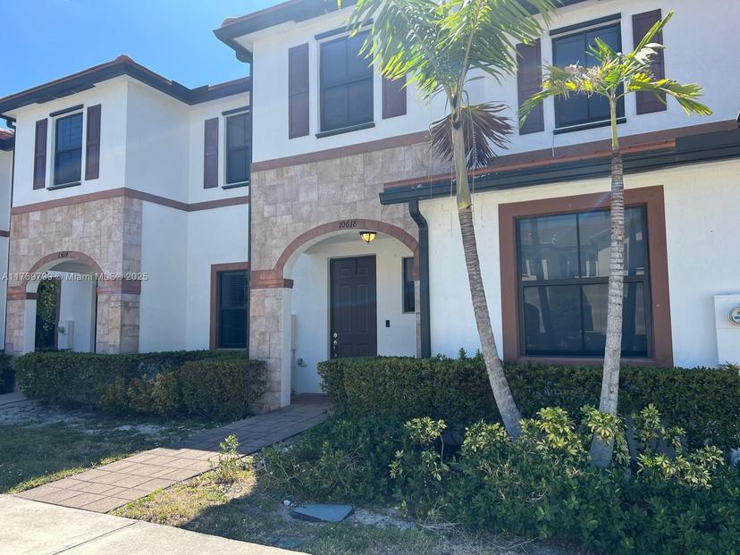Picture of 10618 W 33Rd Way # 10618, Hialeah FL 33018