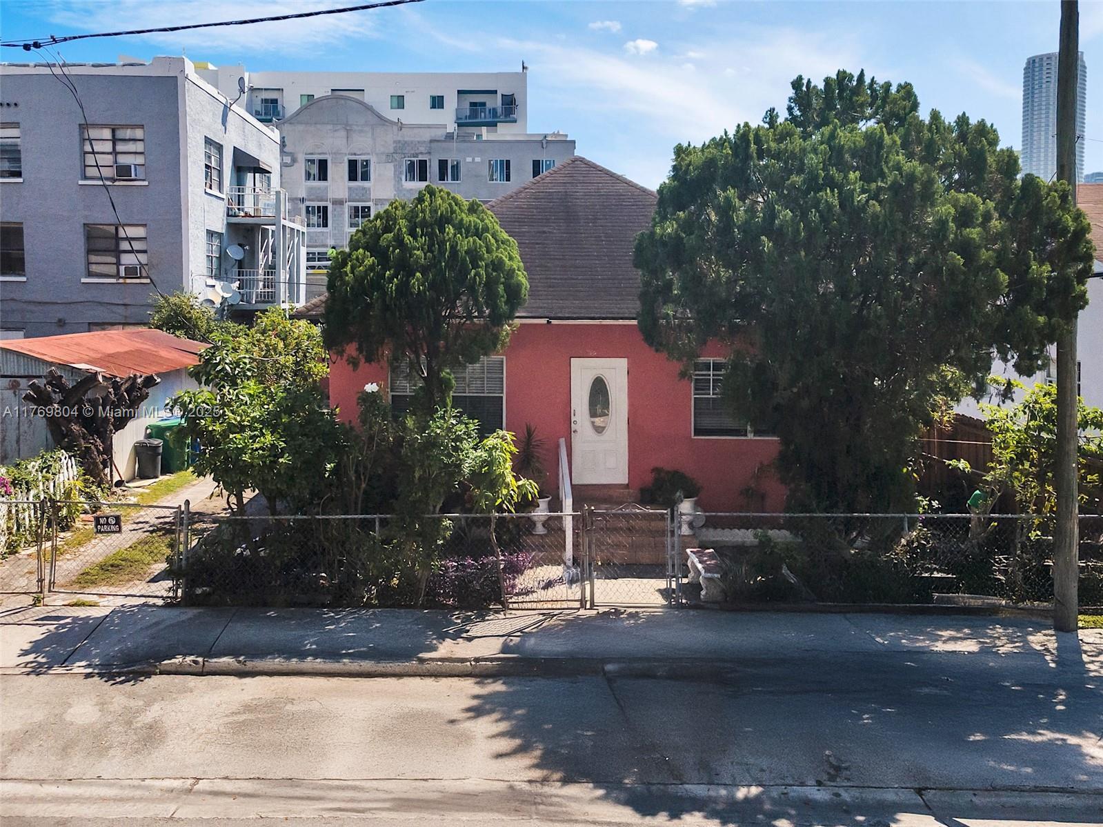 Picture of 119 SW 7Th Ave, Miami, FL 33130