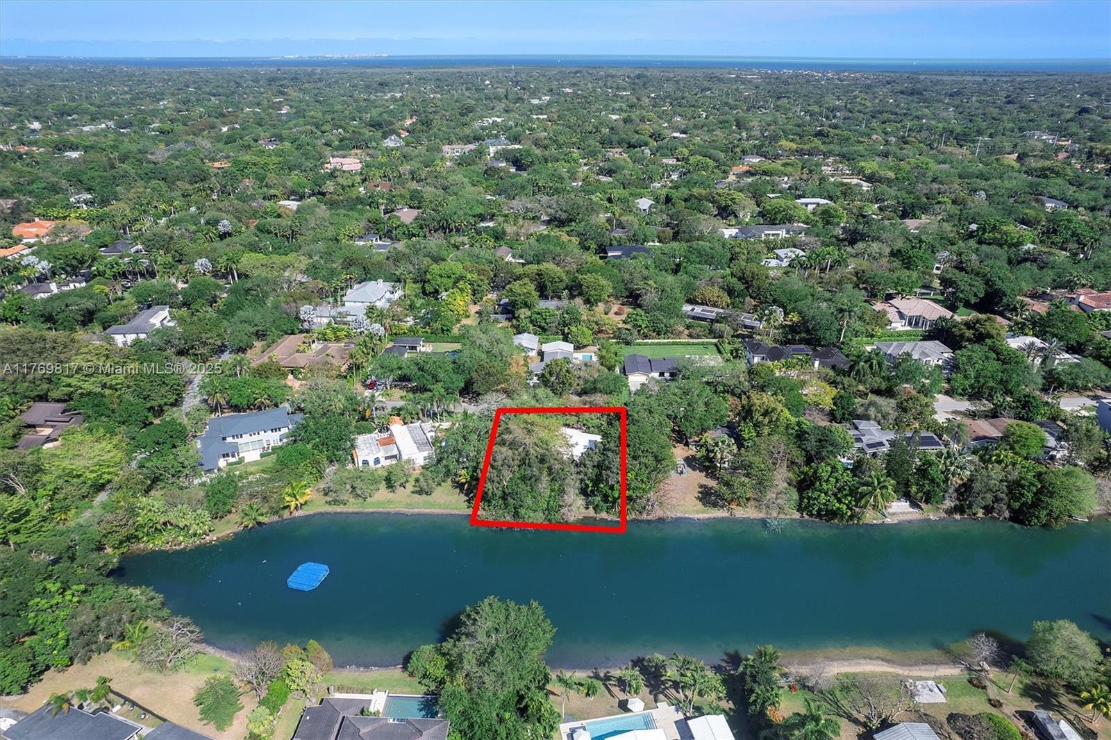 Picture of 11600 SW 69Th Ct, Pinecrest, FL 33156