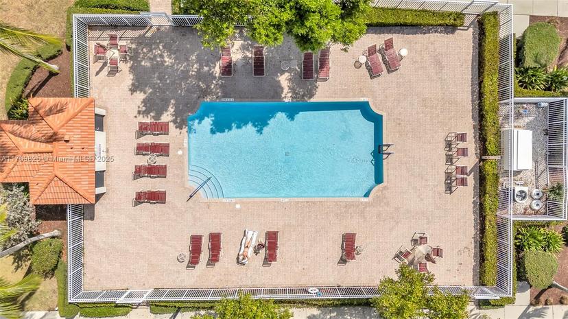 Picture of 4718 S Prive Cir, Delray Beach FL 33445