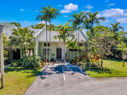 Picture of 2840 S Oakland Forest Dr # 2501, Oakland Park, FL 33309