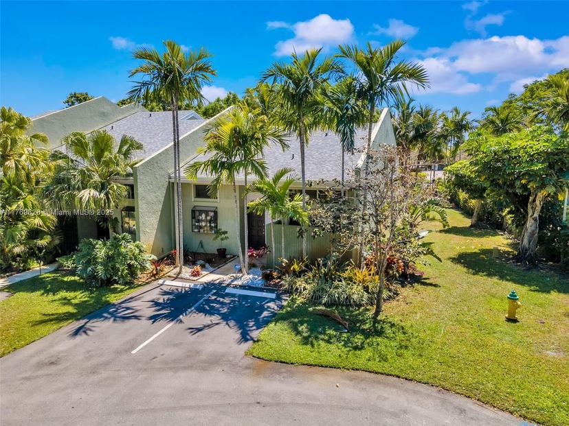 Picture of 2840 S Oakland Forest Dr # 2501, Oakland Park FL 33309