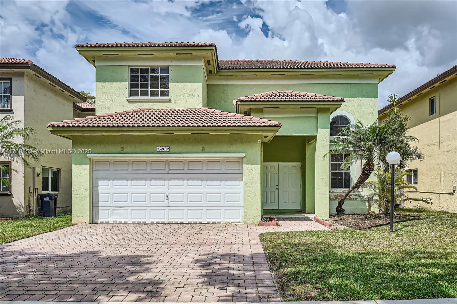 Picture of 22902 SW 114Th Pl, Miami, FL 33170