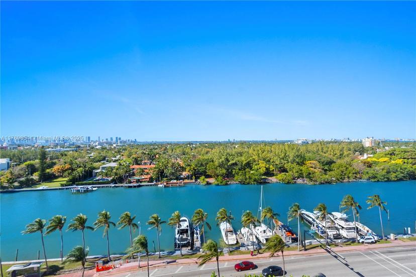 Picture of 4401 Collins Ave # 1017, Miami Beach FL 33140