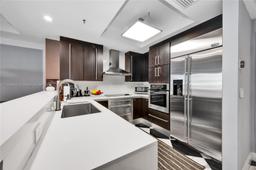 Picture of 3400 SW 27Th Ave # 1107, Miami, FL 33133