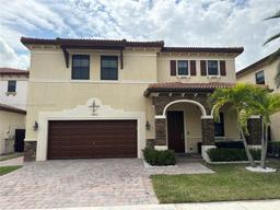 Picture of 9840 NW 86Th Ter, Doral, FL 33178