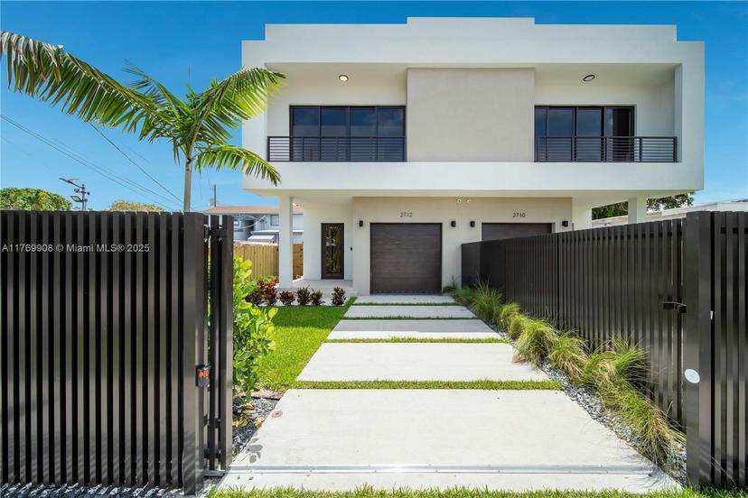 Picture of 2710 SW 34Th Ave # 2712, Miami FL 33133