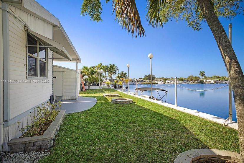 Picture of 102 Lake Shore Dr, Pembroke Park FL 33009