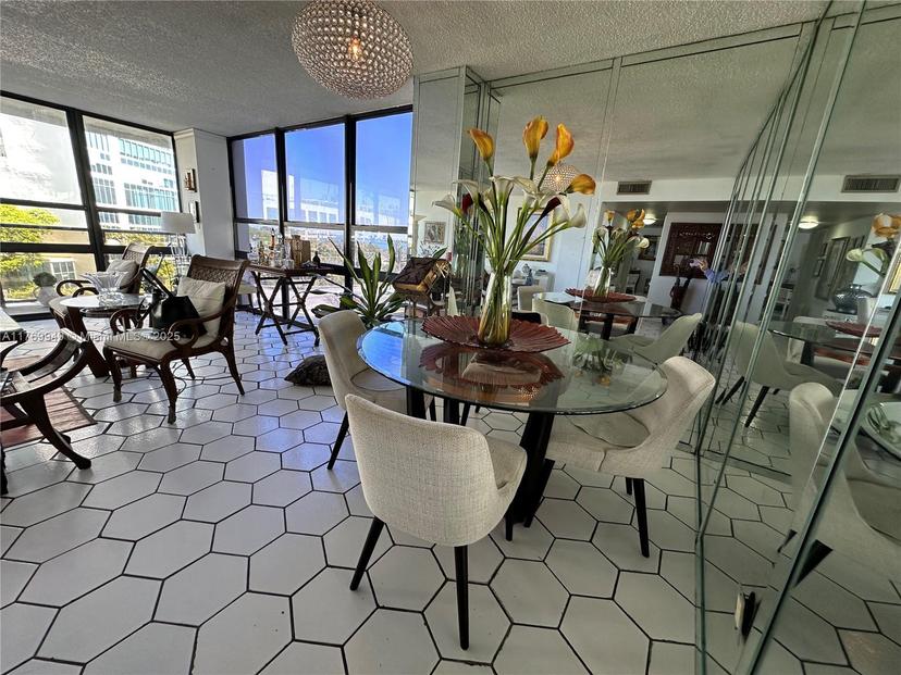 Picture of 600 NE 36Th St # 401, Miami FL 33137