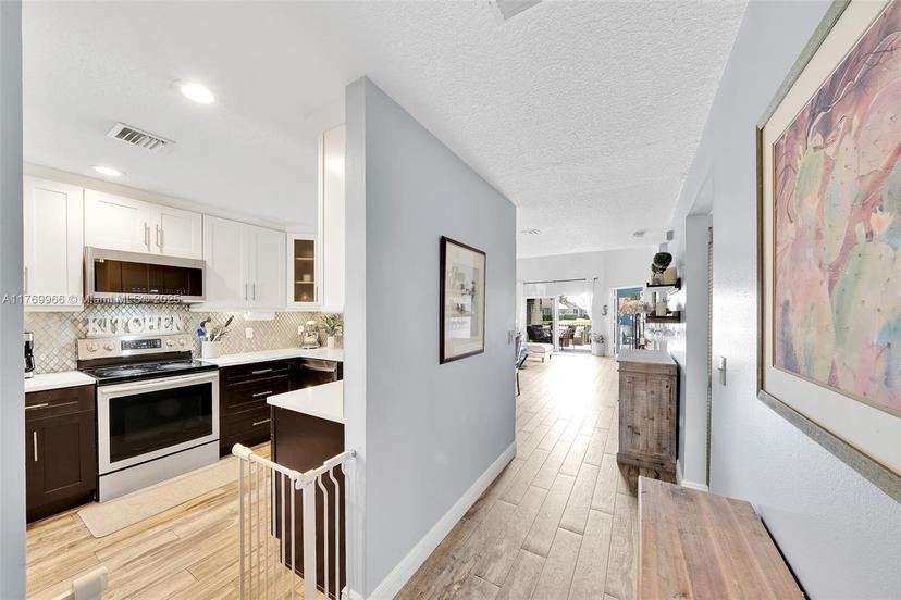 Picture of 6204 NW 74Th Ct, Parkland FL 33067