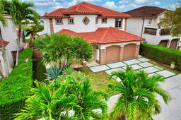 Picture of 16477 SW 67Th Ter, Miami, FL 33193