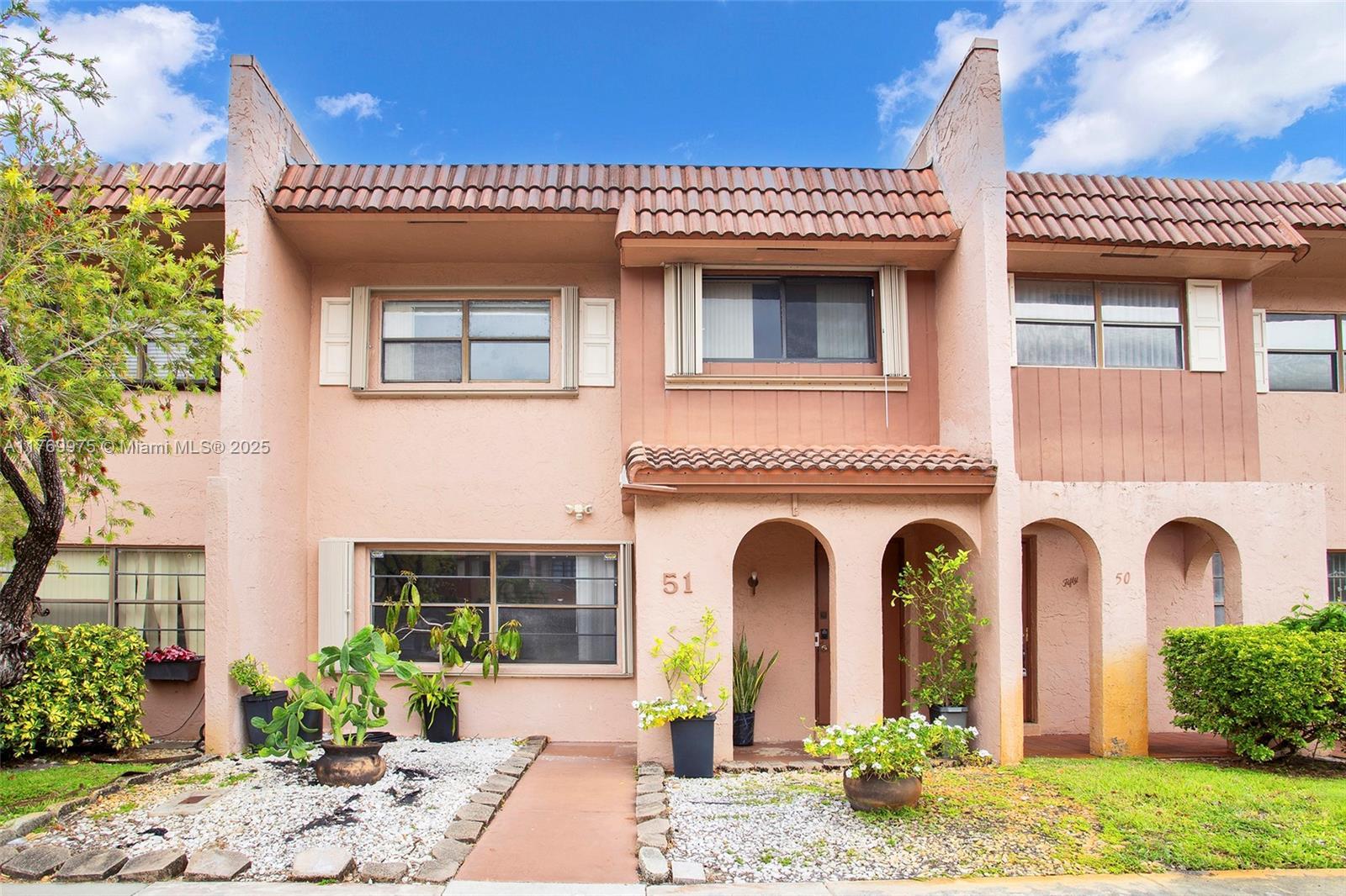 Picture of 51 Matador Ln # 23, Davie, FL 33324