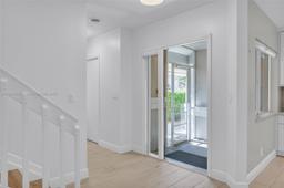 Picture of 10396 Lake Vista Cir # 10396, Boca Raton, FL 33498