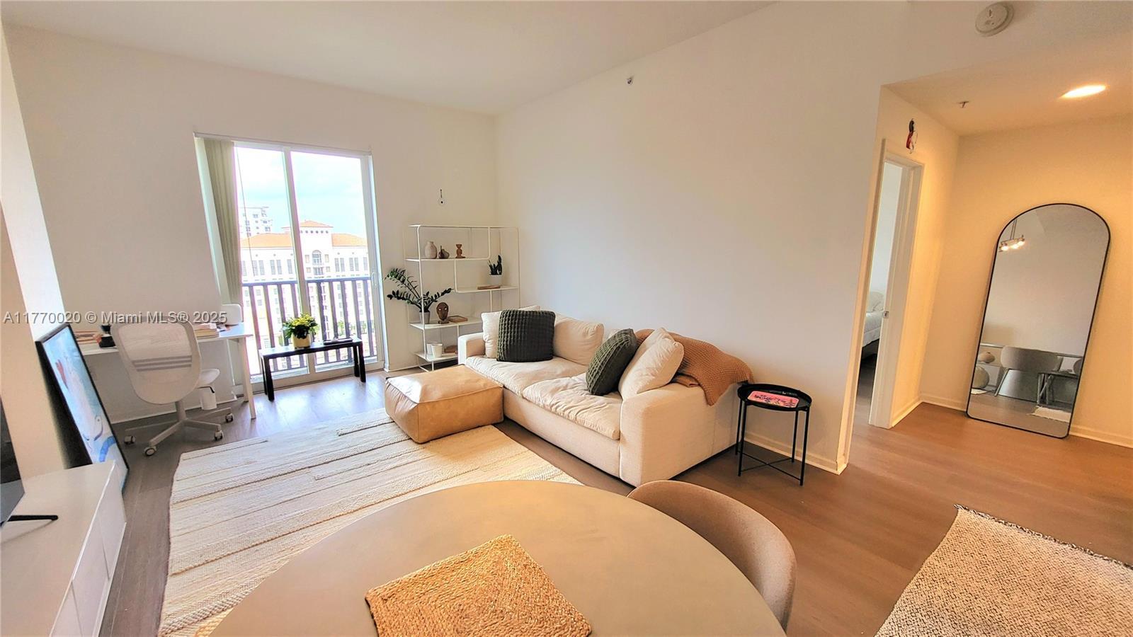 Picture of 10 Aragon Ave # 1513, Coral Gables, FL 33134