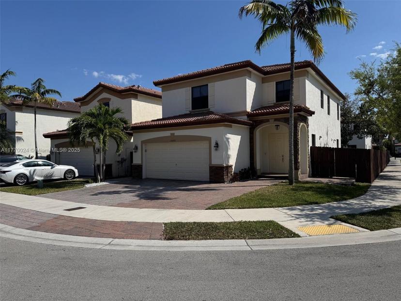 Picture of 10086 NW 89Th Ter, Doral FL 33178