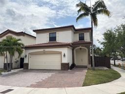 Picture of 10086 NW 89Th Ter, Doral, FL 33178