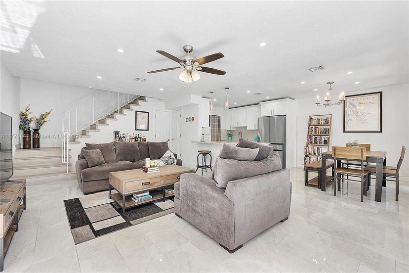 Picture of 8 Hathaway Ln, Wilton Manors FL 33305