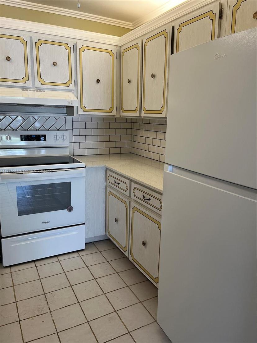 Picture of 17051 NE 35Th Ave # 202, North Miami Beach FL 33160