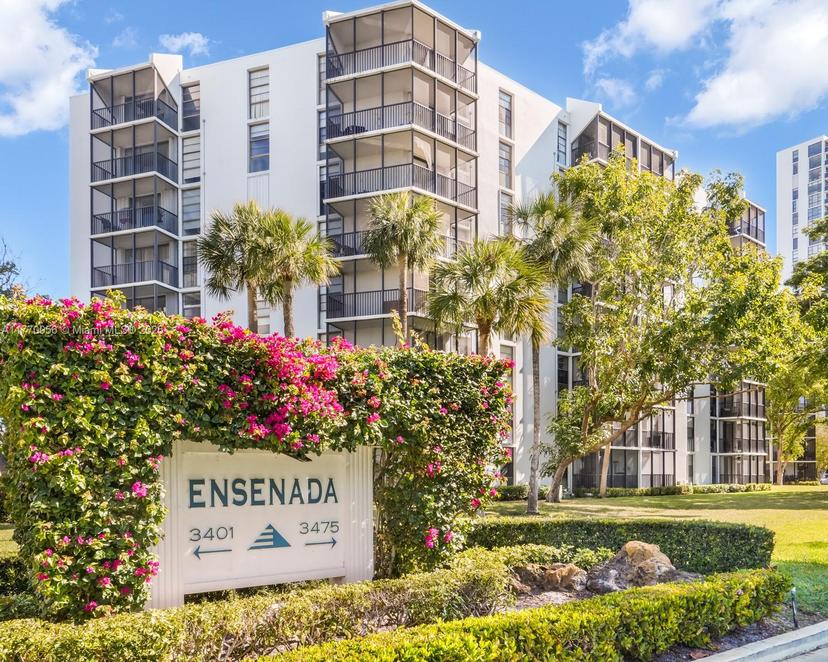 Picture of 3475 N Country Club Dr # 818, Aventura FL 33180