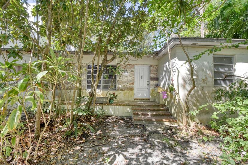 Picture of 4031 Ventura Ave, Miami FL 33133