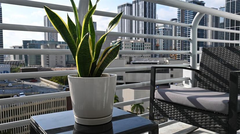 Picture of 234 NE 3Rd St # 1207, Miami FL 33132