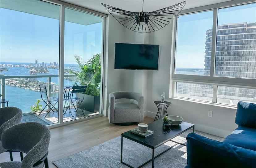 Picture of 1900 N Bayshore Dr # 4503, Miami FL 33132