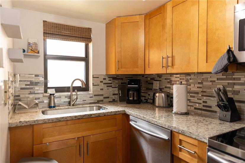 Picture of 701 NW 19Th St # 300, Fort Lauderdale FL 33311