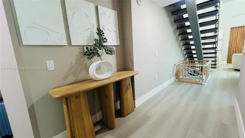 Picture of 41 SE 5Th St # 501, Miami FL 33131