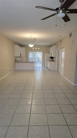 Picture of 4950 Washington St # 1, Hollywood, FL 33021