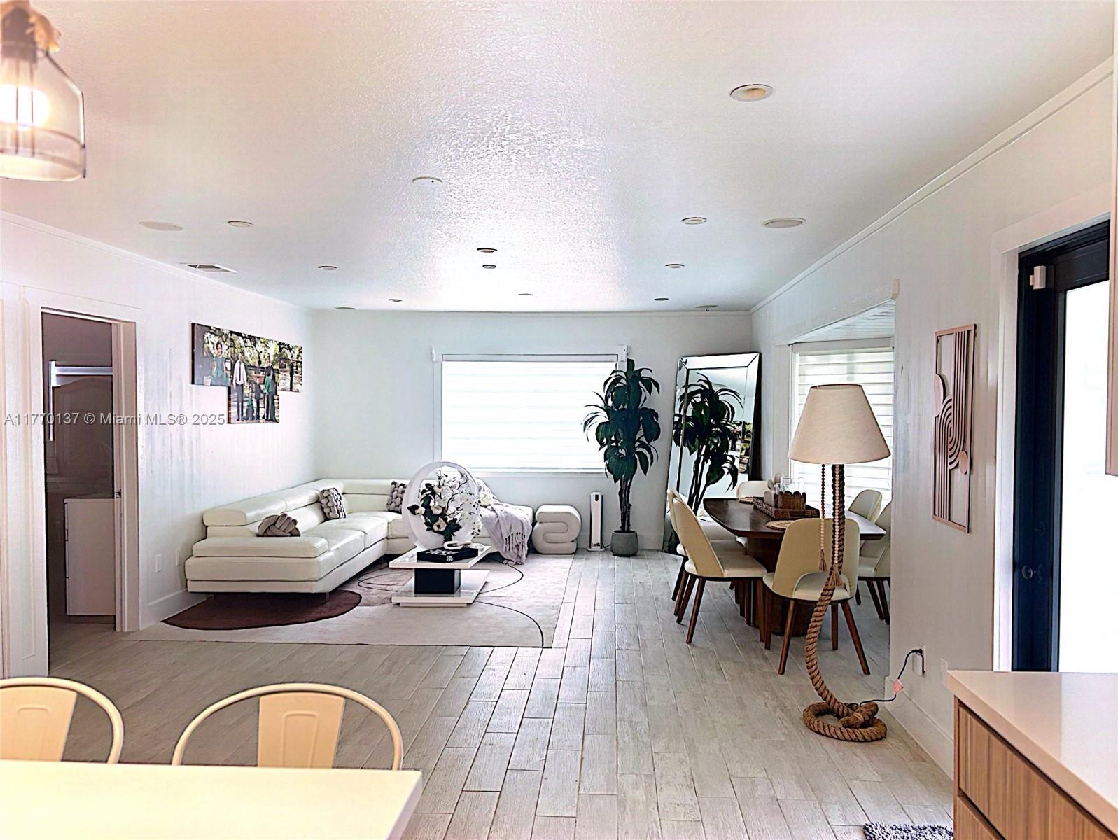 Picture of 32595 SW 202Nd Ave, Homestead, FL 33030
