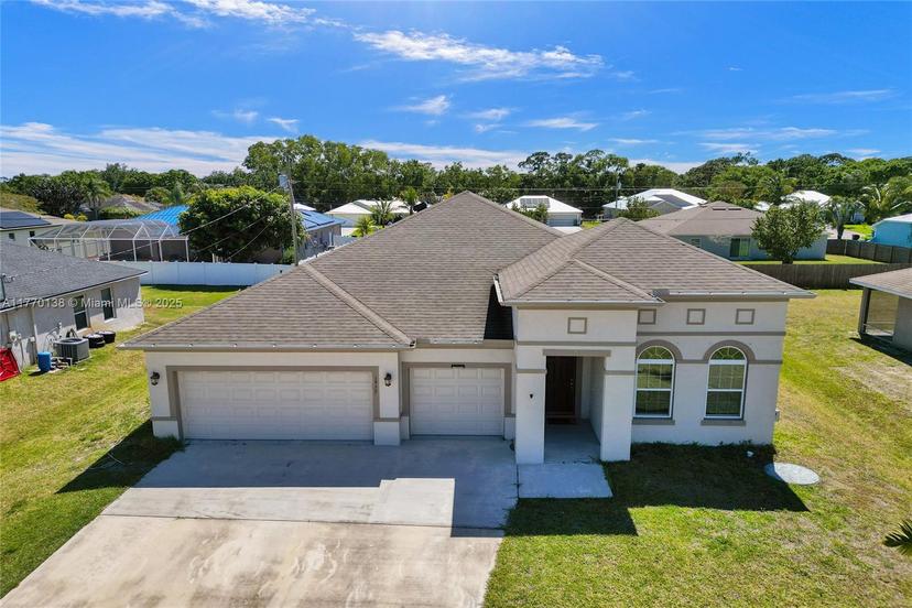 Picture of 1957 SW Logan St, Port St. Lucie FL 34953