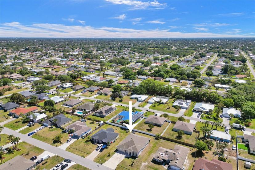Picture of 1957 SW Logan St, Port St. Lucie FL 34953
